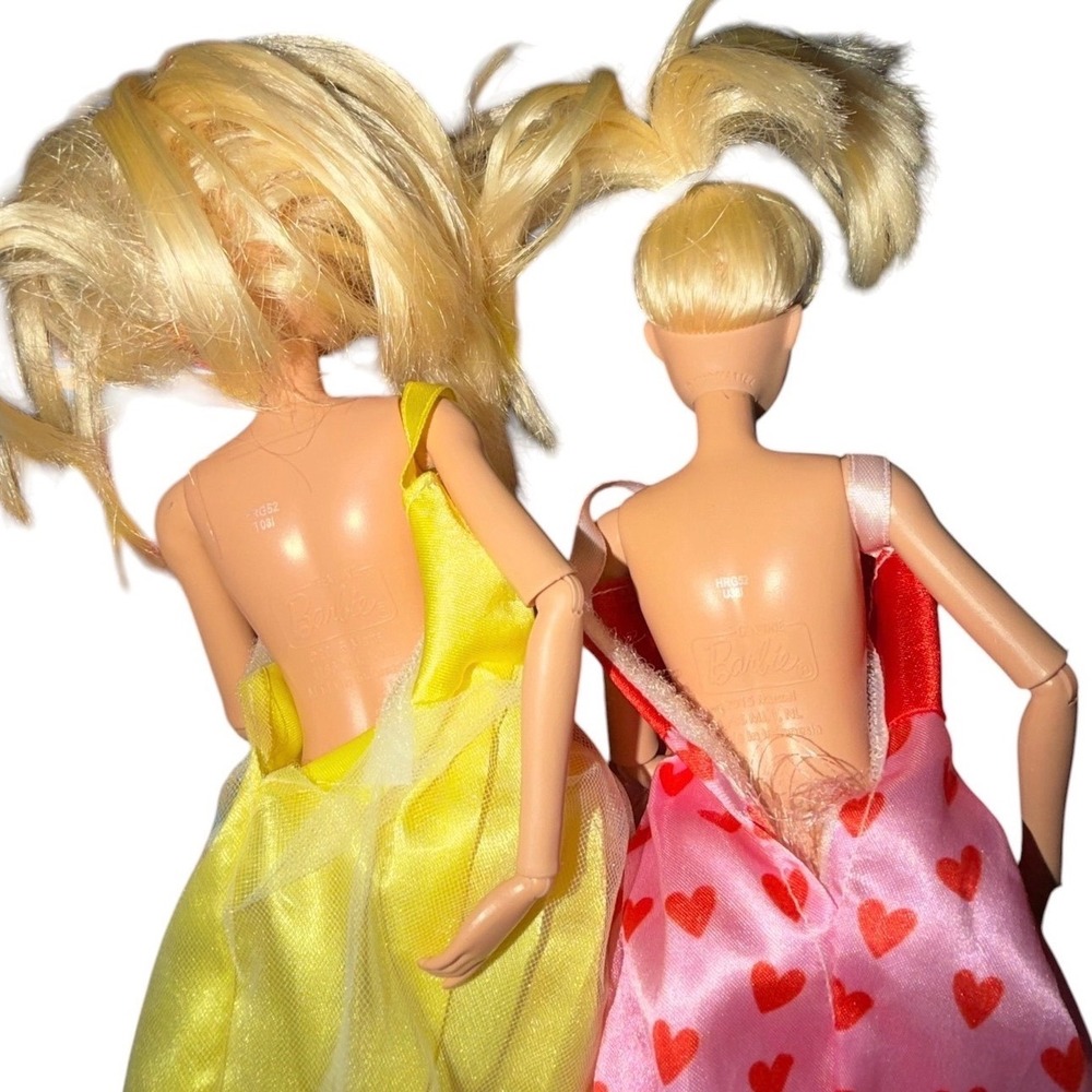 Two Mattel Barbie 2013 Blonde Blue Eyes Made To Move Articulated Dolls Dressed - Picture 4 of 8